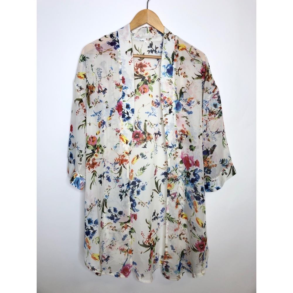 Floral Kimono- size XL - Picture 3 of 7